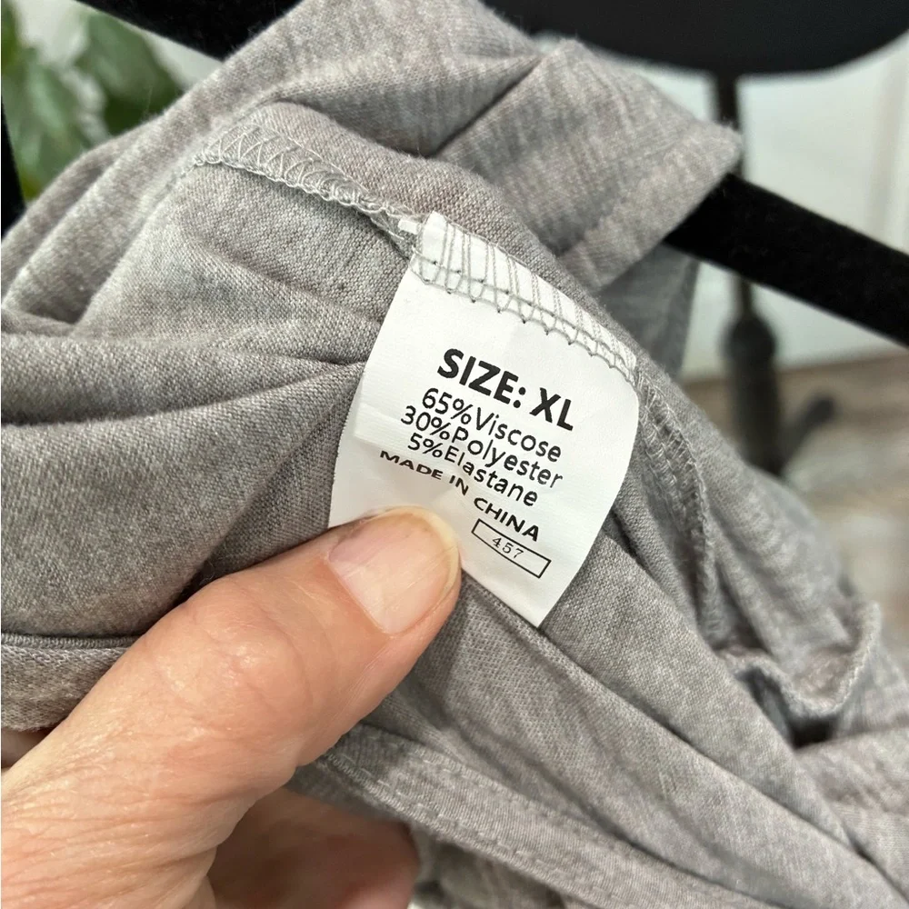 Dokotoo Gray Sleeveless Jumpsuit - Picture 4 of 5